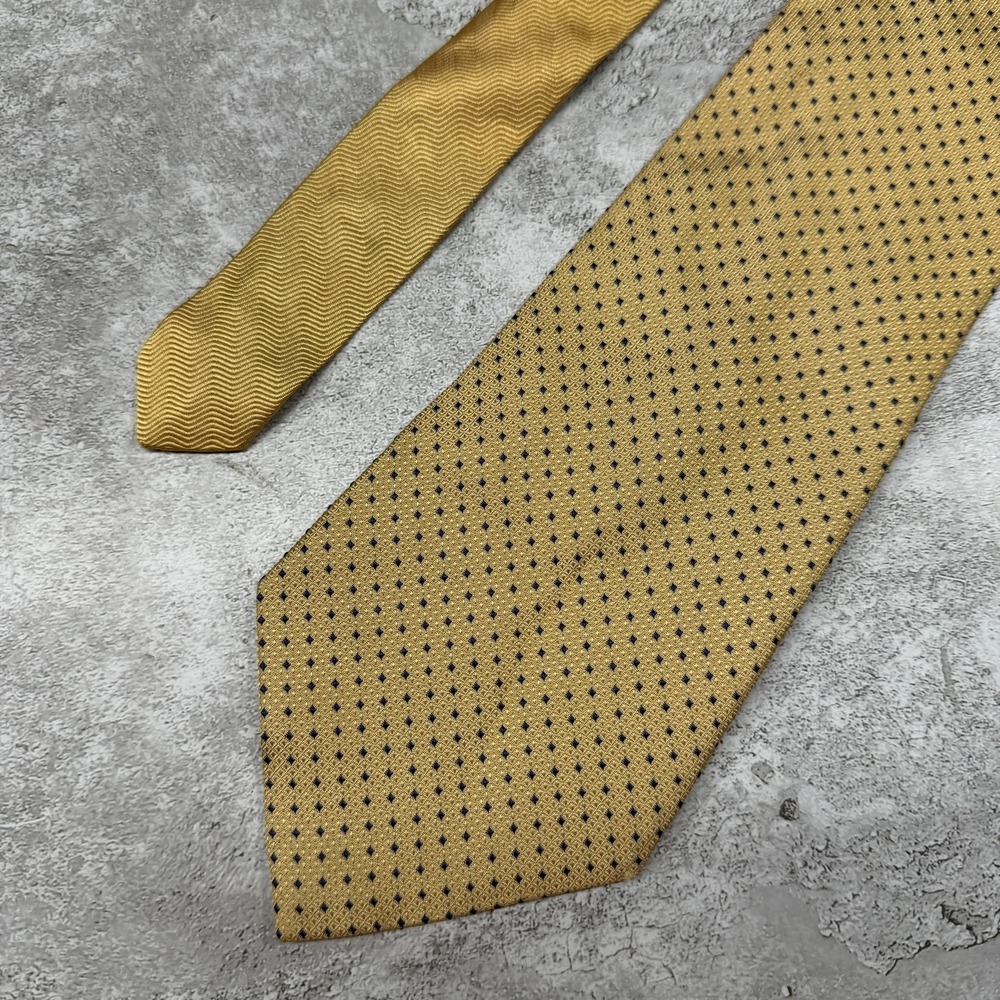 Tommy Hilfiger Silk Tie Mens One Size Gold Geometric Made In USA‎ Necktie